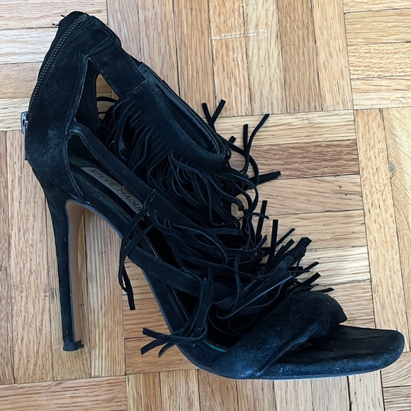 Steve Madden Fringly heel in black - Picture 2 of 2